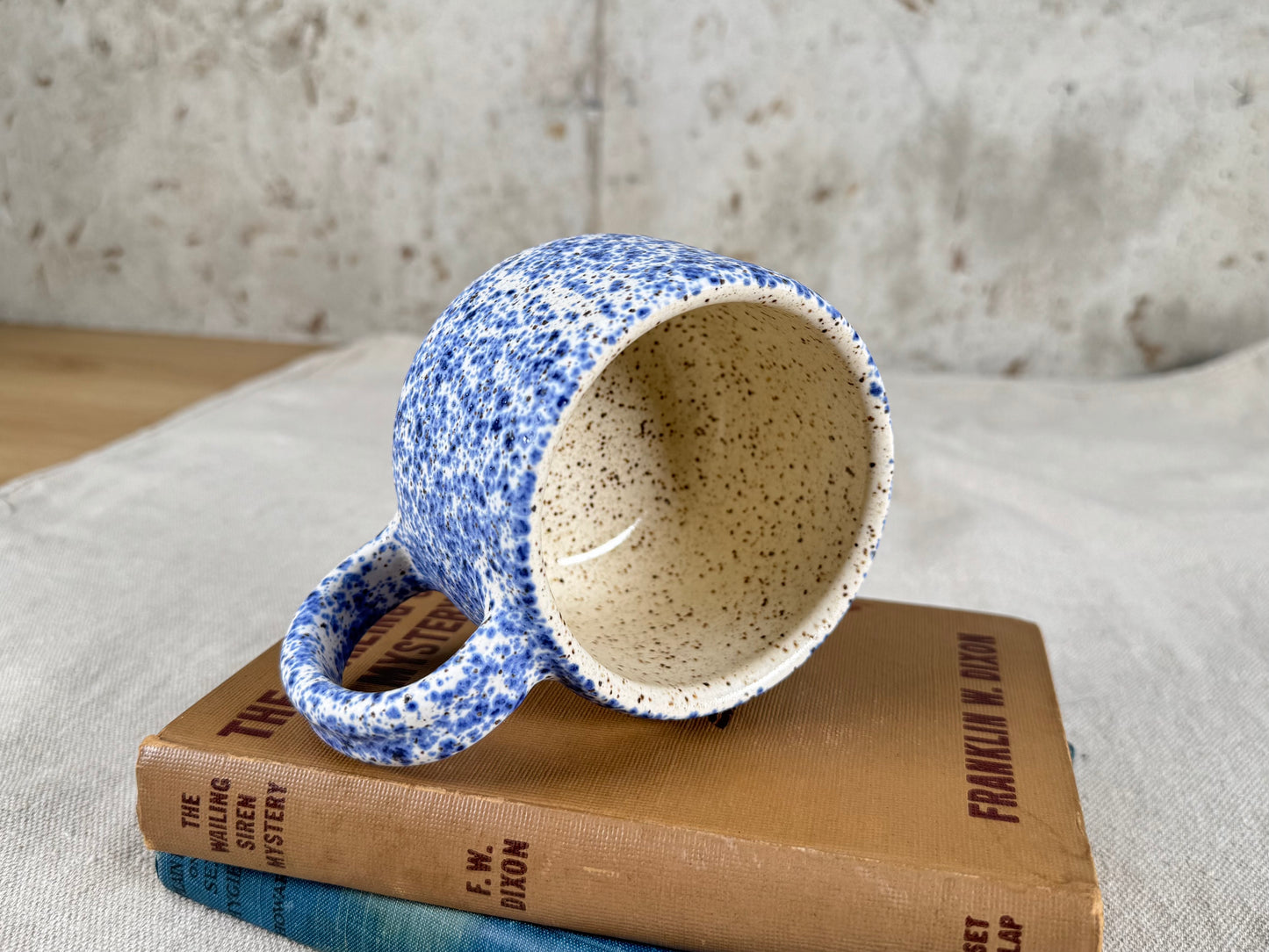 12 oz Coffee Mug, Blue & White Splatter