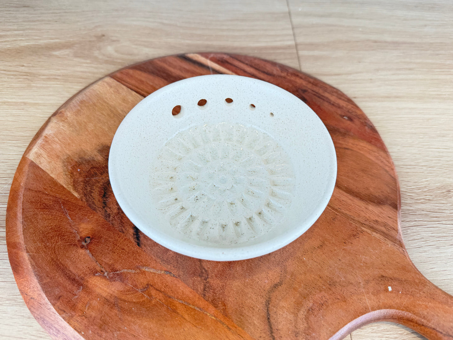 Eggshell White Ceramic Herb Stripper and Garlic Dish