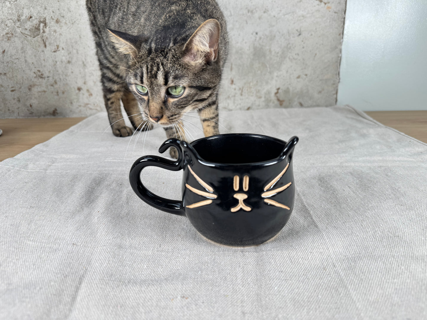 Black 14oz Kitty Cat Mug