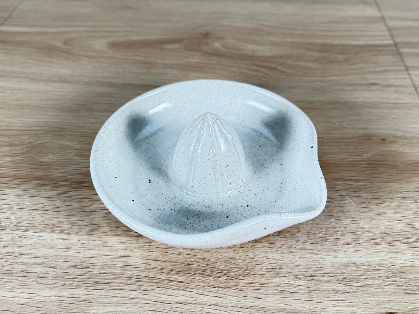 Juicer, Eggshell White