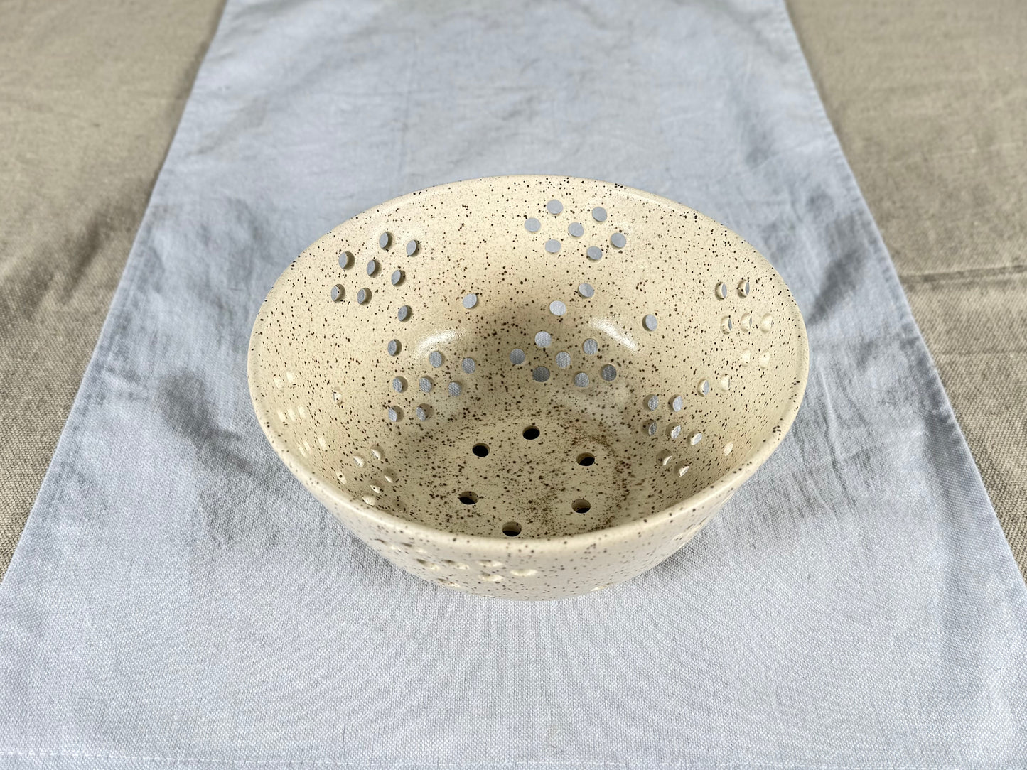 Large Berry Bowl / Colander, White Speckle