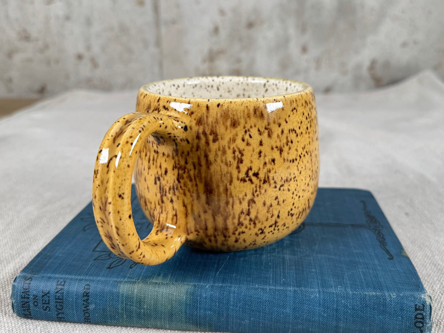 12 oz Coffee Mug, Honey Yellow