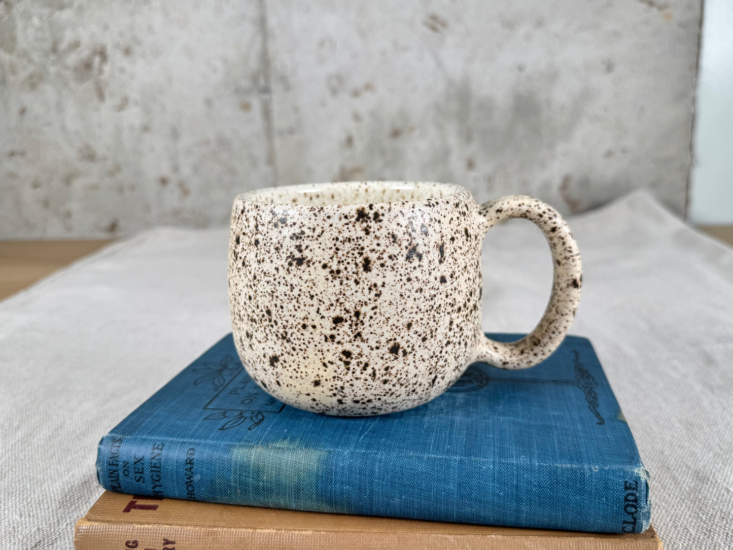 12 oz Coffee Mug, Cookies & Cream